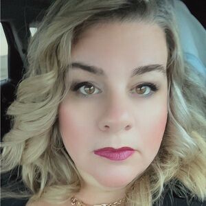 Meet your Posher, Gigi